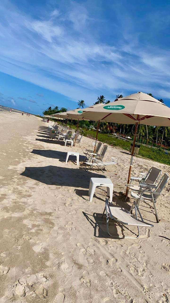  - Entre a Igrejinha e o Bora Bora: Seu apartamento pé na areia com lazer de resort pronto em Carneiros!