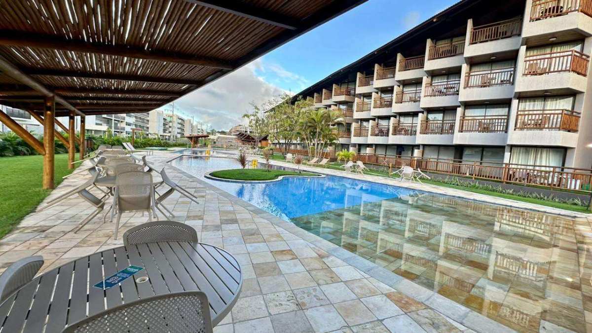  - Entre a Igrejinha e o Bora Bora: Seu apartamento pé na areia com lazer de resort pronto em Carneiros!
