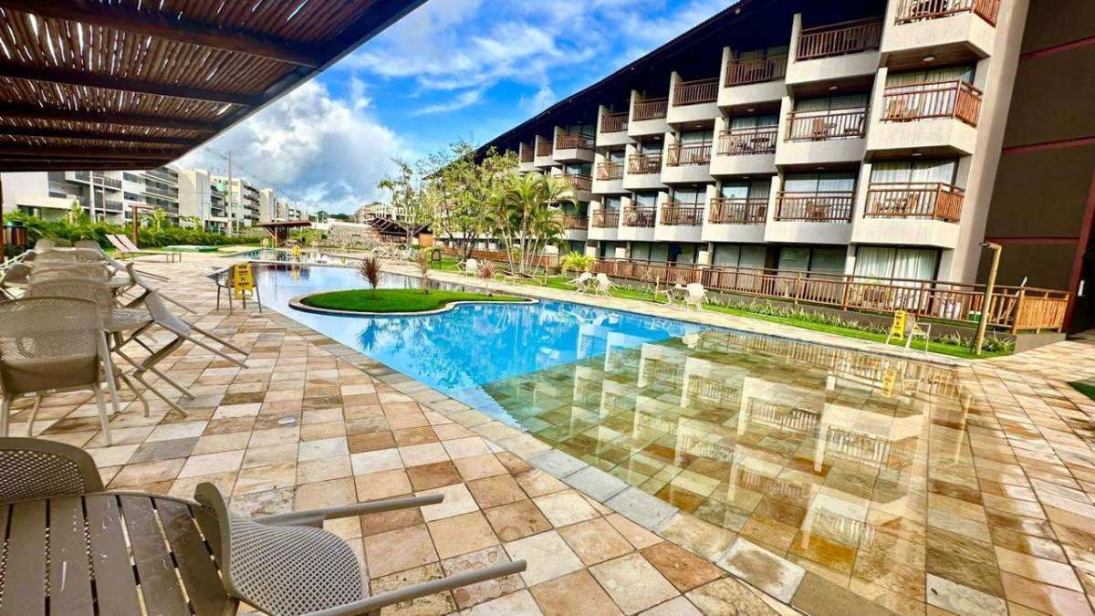  - Entre a Igrejinha e o Bora Bora: Seu apartamento pé na areia com lazer de resort pronto em Carneiros!